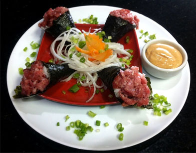 Mini temaki de Linguiça Blumenau com molho especial