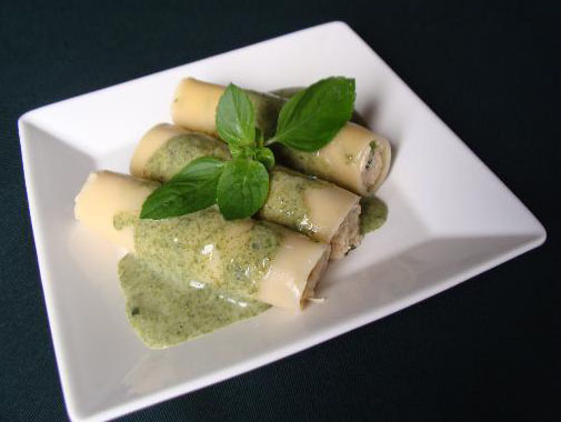 Canelone ao creme de bacalhau e pesto de espinafre 