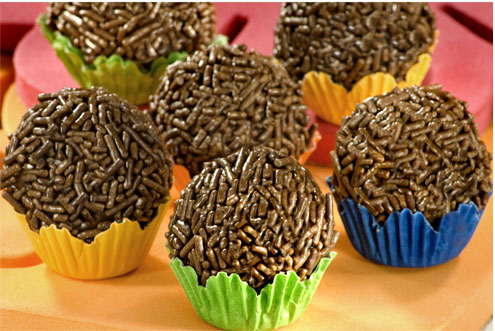 Brigadeiro com biscoito