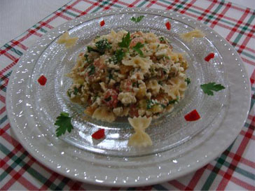  Farfalle com tomate e ricota