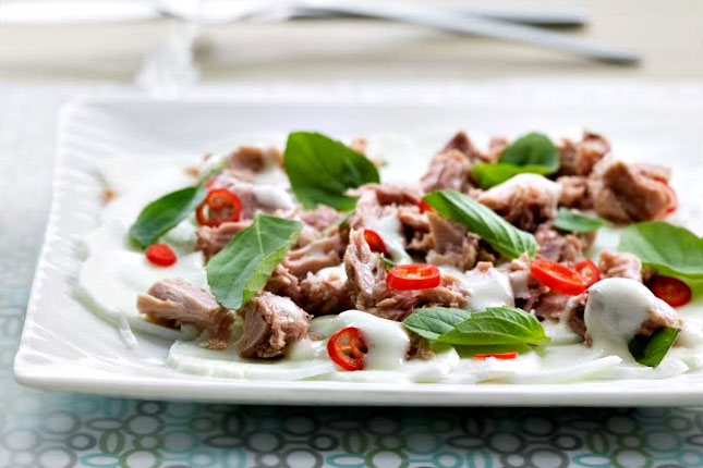 Carpaccio de atum e mozarela de búfala