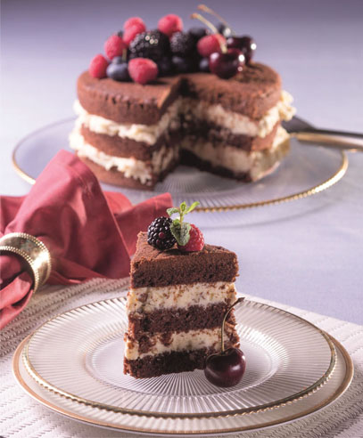 Bolo de chocolate com amêndoas e nozes