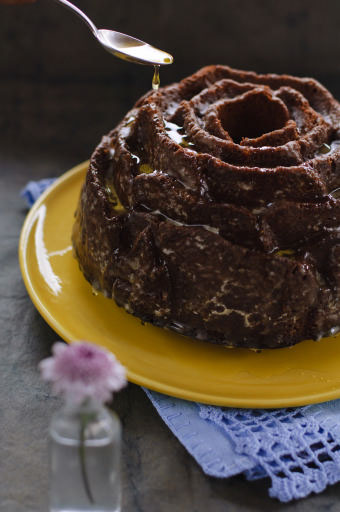 Bolo de laranja, amêndoa e flor de laranjeira 