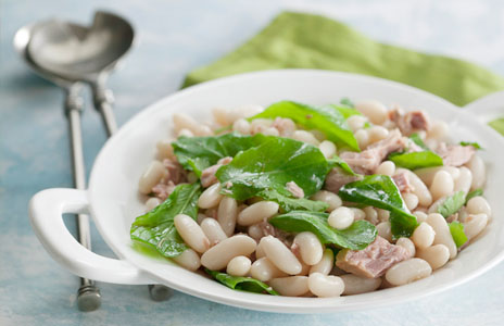 Salada de Feijão Branco, Atum, Rúcula e Coentro