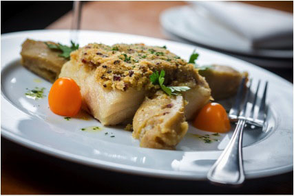  Bacalhau em crosta de broa