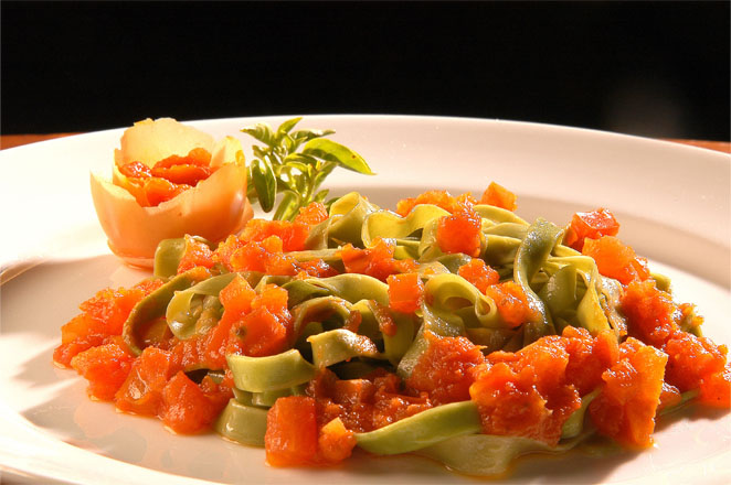 Tagliarini Verde al Pomodoro