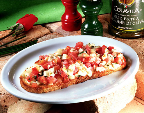 Bruschetta com tomate, mozzarella de búfula e manjericão