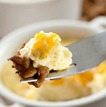 Escondidinho de batata doce com picadinho de carne 