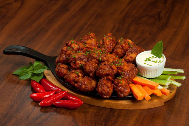 Buffalo Wings (Coxinhas da asa) com cerveja