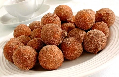 Bolinho de chuva com recheio de paçoca (Festa Junina)