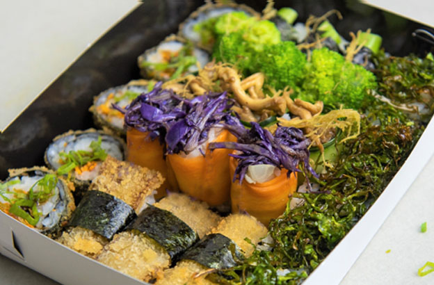 Sushis veganos e vegetarianos são novidades da Home Sushi Home